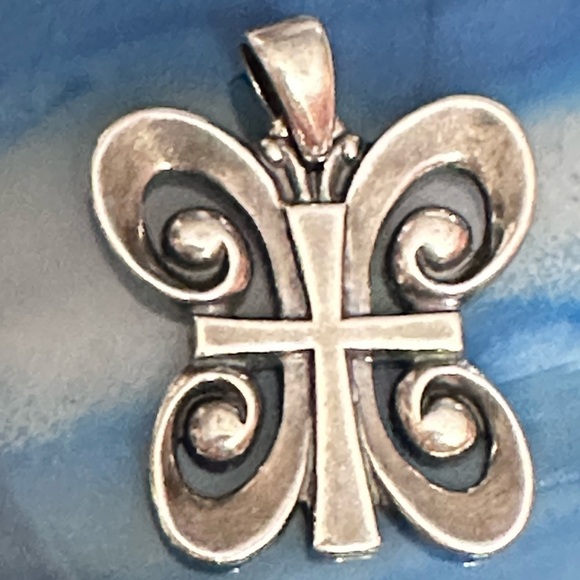 Retired James Avery Butterfly Cross Resurrection Pendant Faith Big Bale 9g 4077 - Picture 13 of 15